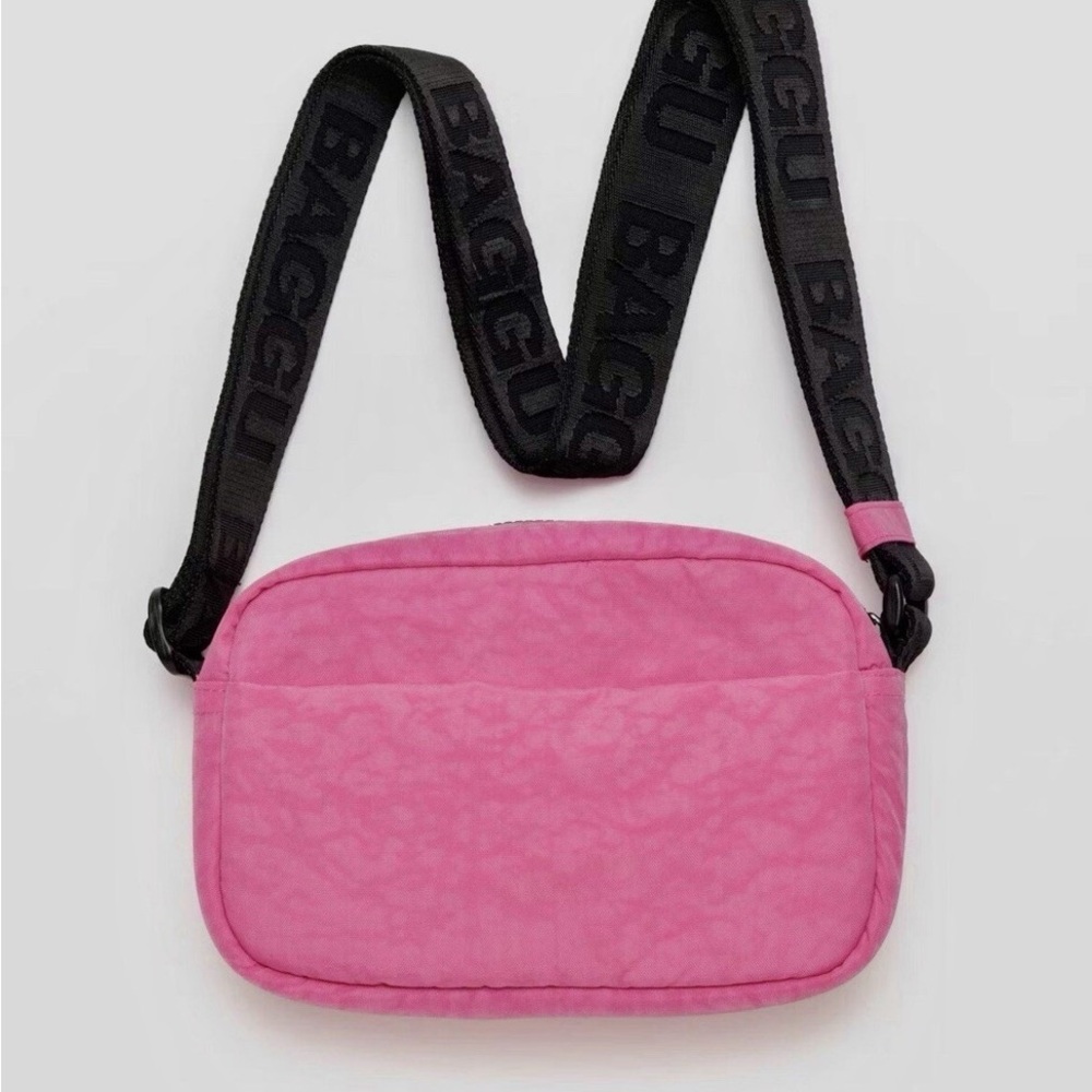 BAGGU Vibrant‎ Pink Shoulder Bag